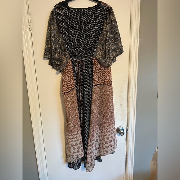 Bohemian, multi patterned, free flowing dress. - Picture 6 of 10